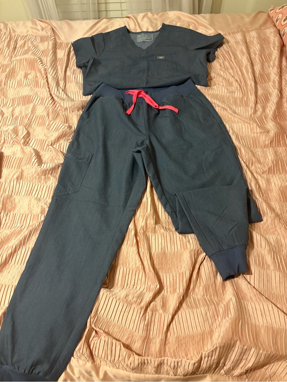 Women’s Figs Limited Edition Heather Denim Scrub Top & Pants